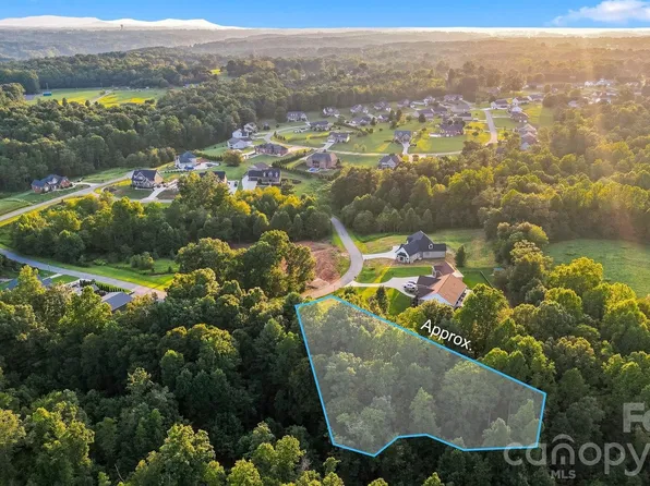 5300 Antler Creek Dr #30, Granite Falls, NC 28630