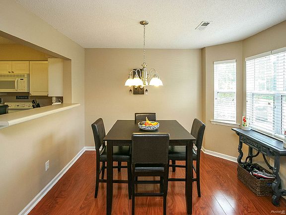 Gorgeous laminate flooring on main level