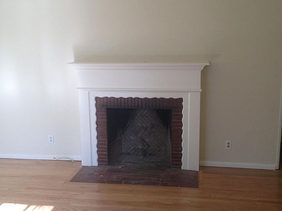 4th image of 14423 Weddington St #0