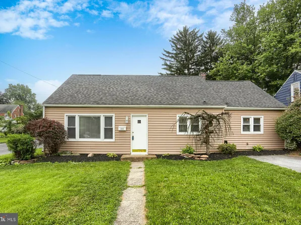 215 Fishburn St, Harrisburg, PA 17109