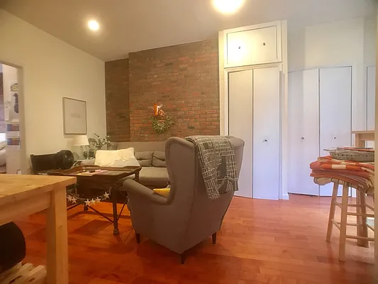 Rented by Mason Real Estate | media 15