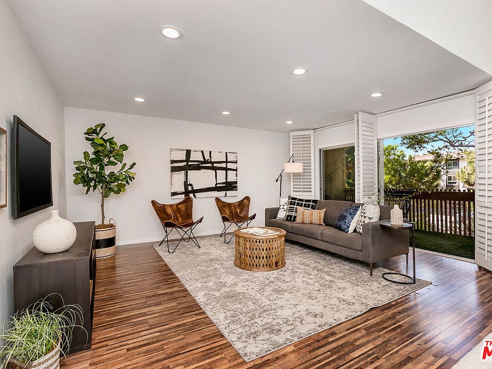 1st image of 6000 Canterbury Dr Unit M226