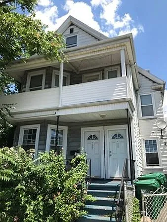 4 bed, 1400 sqft, $4,000 — Photo 1