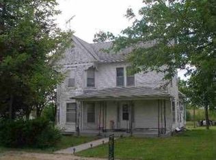 706 4th St, Effingham, KS 66023