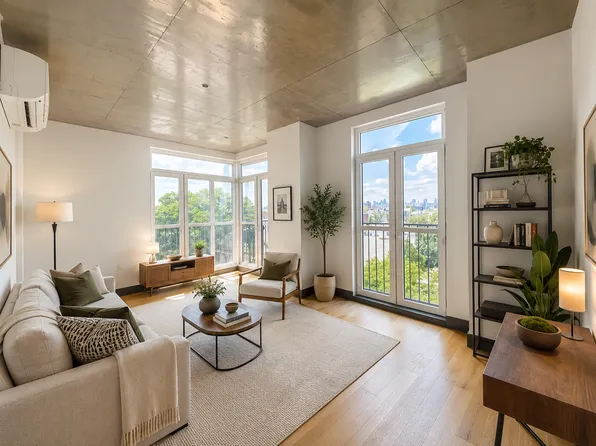 338 Evergreen Avenue image 1 of 18