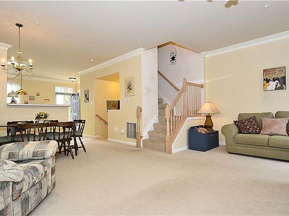 4th image of 20805 Shamrock Glen Cir