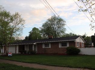 310 Virginia Dr, Essexville, MI