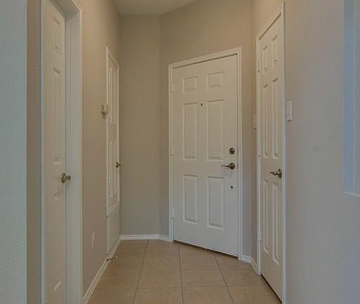 3rd image of 201 Prestwick Ln