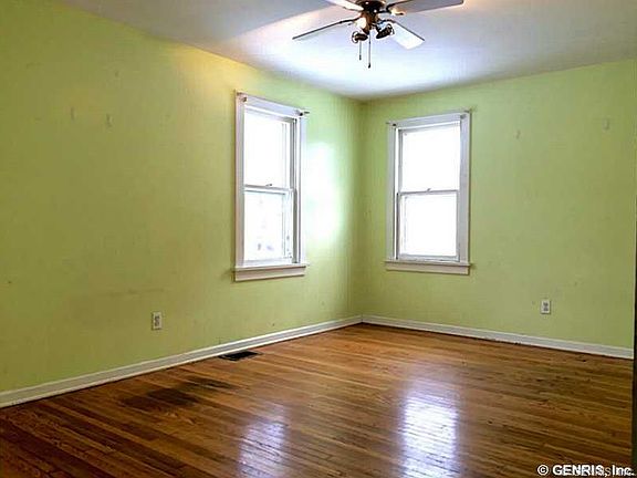 4th image of 30 Lake Ave APT 4