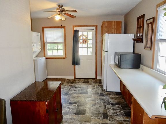 4th image of 4108 N University St