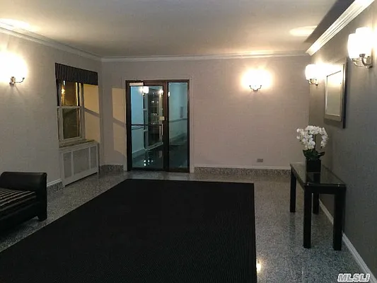 Rented by Century 21 Benjamin Realty | media 7