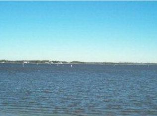 2337 Shore Dr, Morehead City, NC 28557