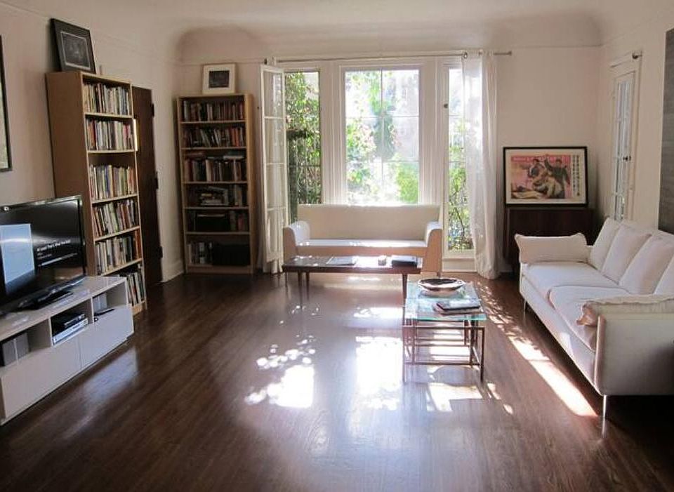 1st image of 120 S Sycamore Ave #120