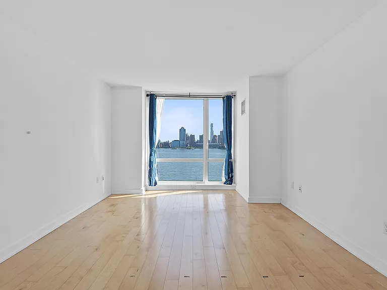 2 2nd St #1103 — Photo 9