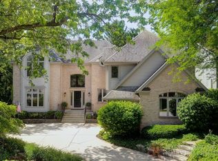 4226 White Birch Dr, Lisle, IL 60532