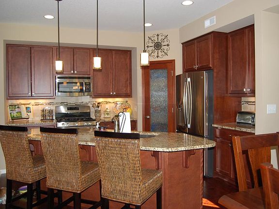 3rd image of 12270 Midway Cir NE