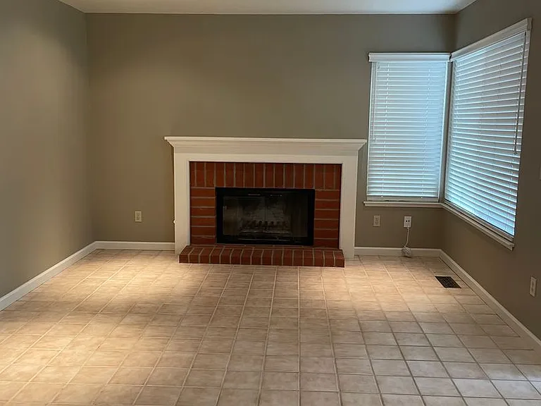 120 Billington Ln — Photo 17