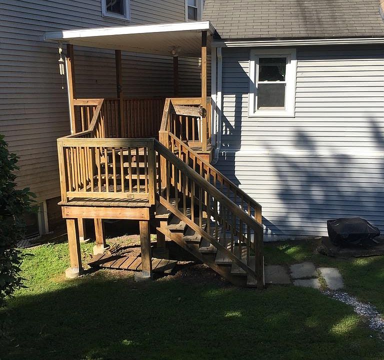 Porch/Yard