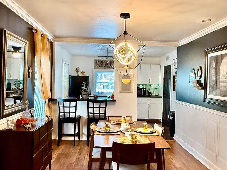1139 Asbury Ave — Photo 6