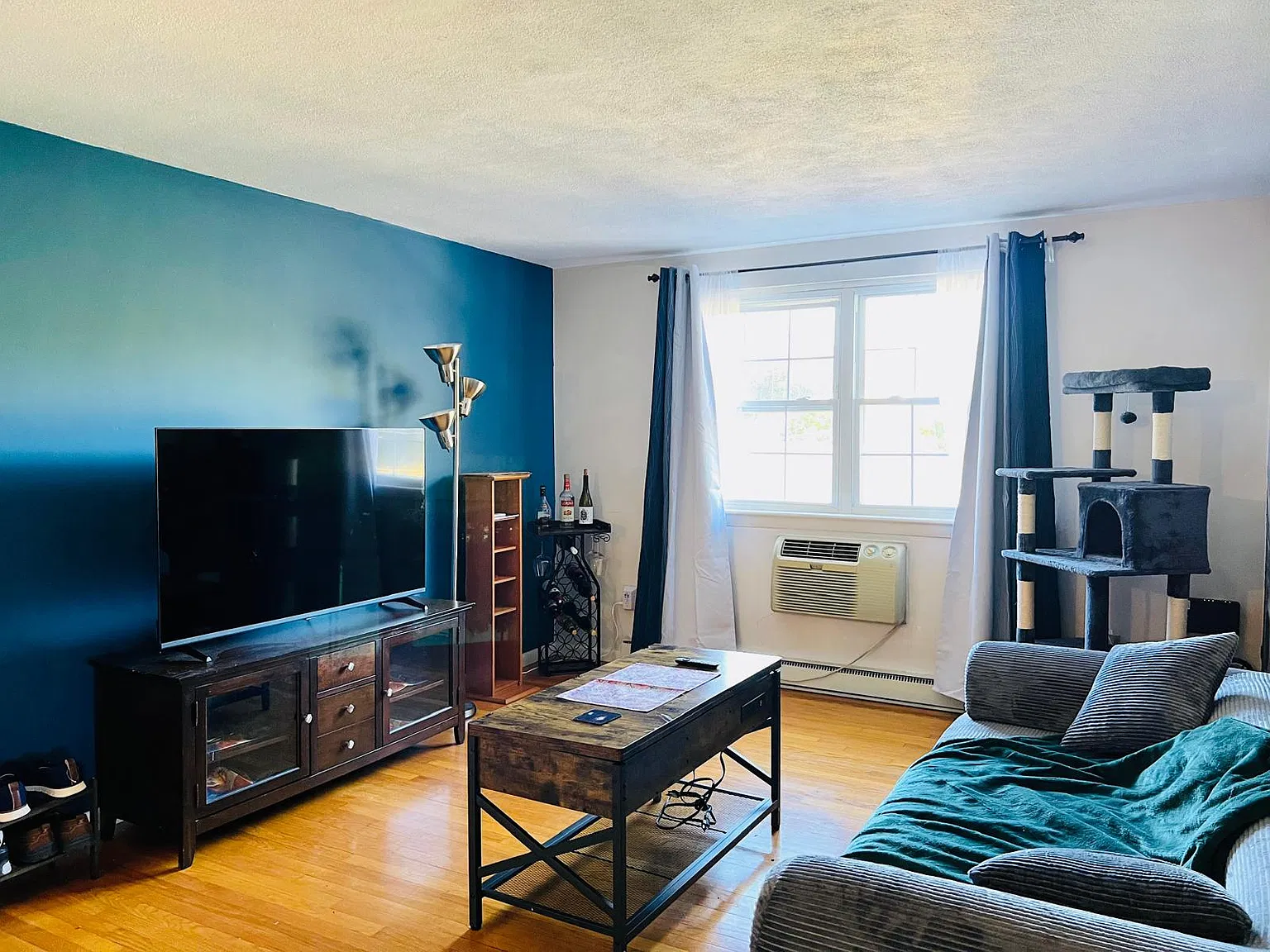 2 bed, 665 sqft, $3,000 — Photo 4