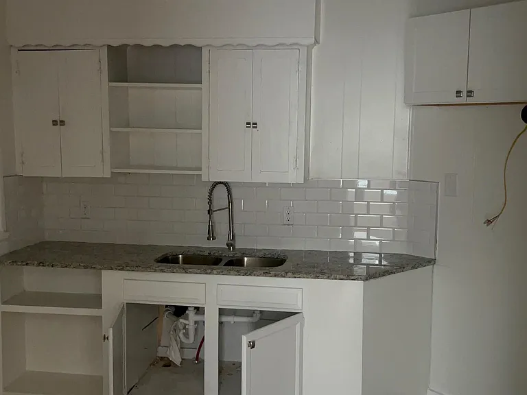 2026 Princeton Ave SW — Photo 6
