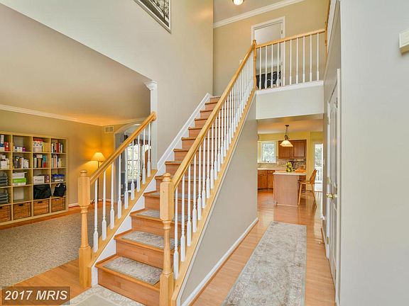 3rd image of 34 Santa Anita Ct