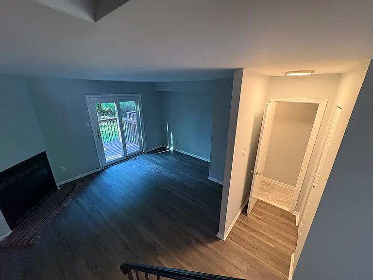 2510 Pond View Dr — Photo 4