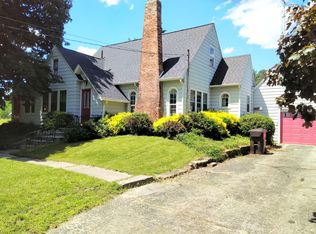 3160 Gregory Rd, Jackson, MI 49202