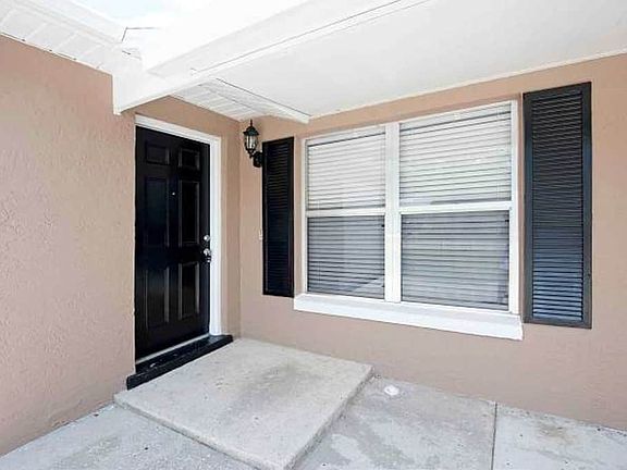 2nd image of 119 Lake Ada Cir