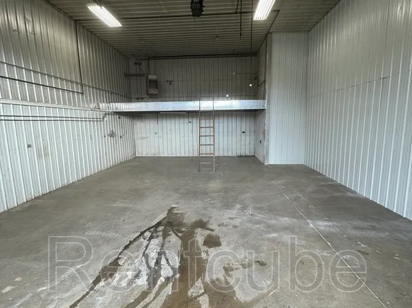 1745 John F Kennedy Rd #3, Dubuque, IA 52002