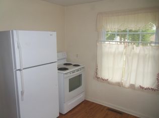 106 W 7th St APT 1, Sumner, IA 50674