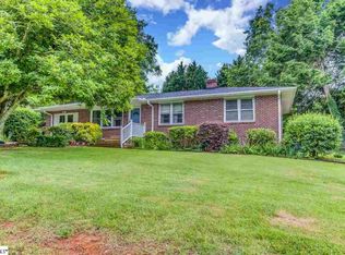 22 Strawberry Dr, Greenville, SC 29617