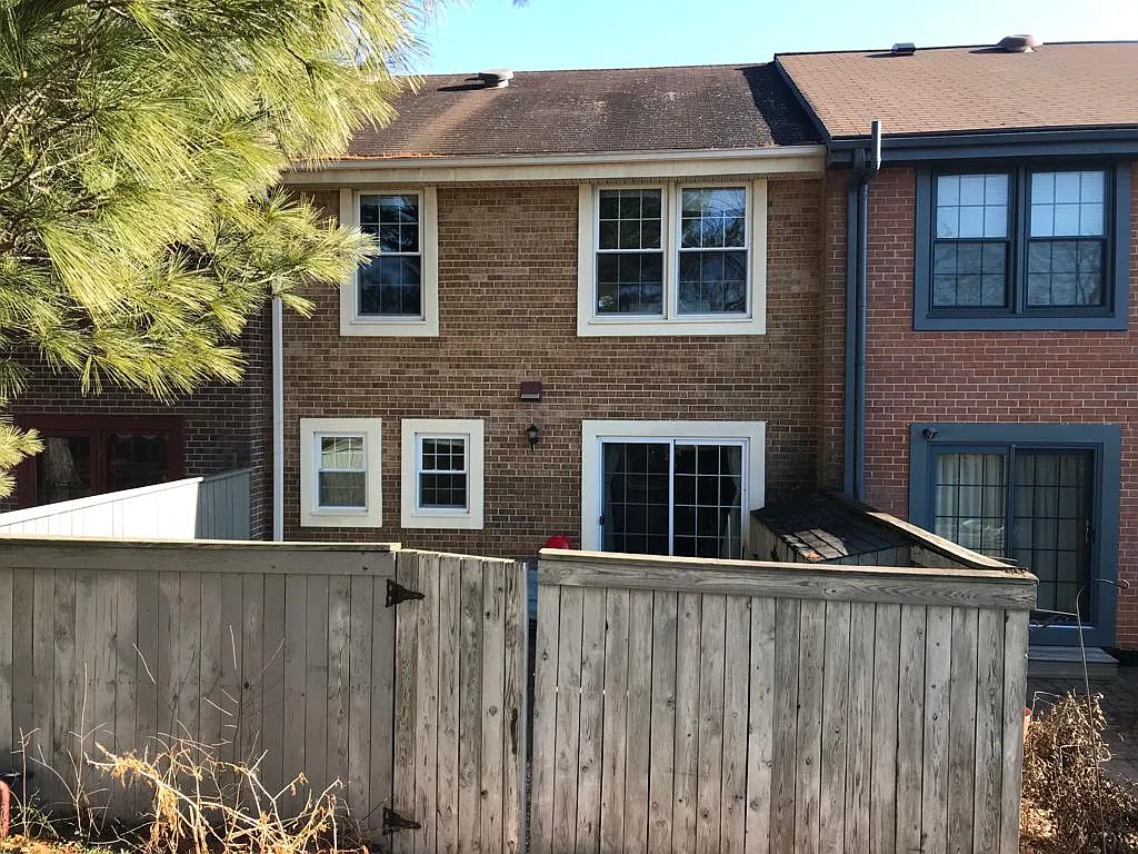 5 bed, 2000 sqft, $3,300 — Photo 4