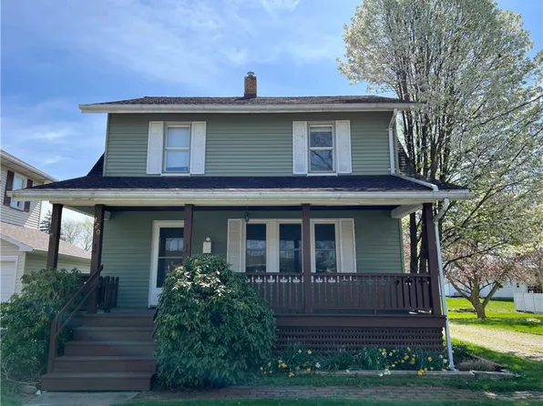 420 Rainey Ave, Grove City, PA 16127