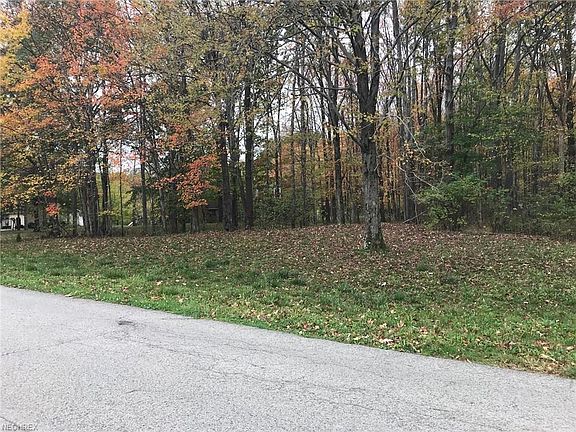 3rd image of 3120 Wildwood Dr