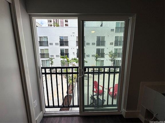 5th image of 803 Waimanu St #319