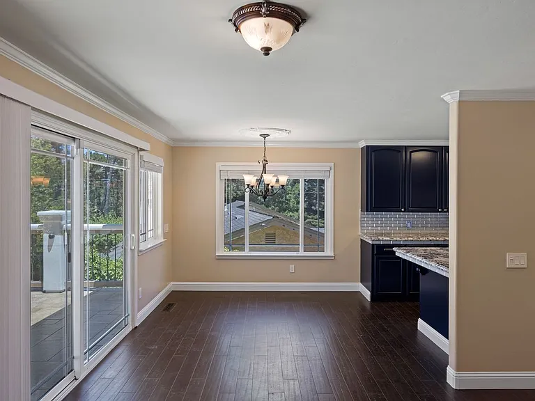 8 Shepherds Pl — Photo 34
