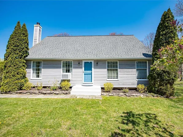 37 Fordham Drive, Hampton Bays, NY 11946