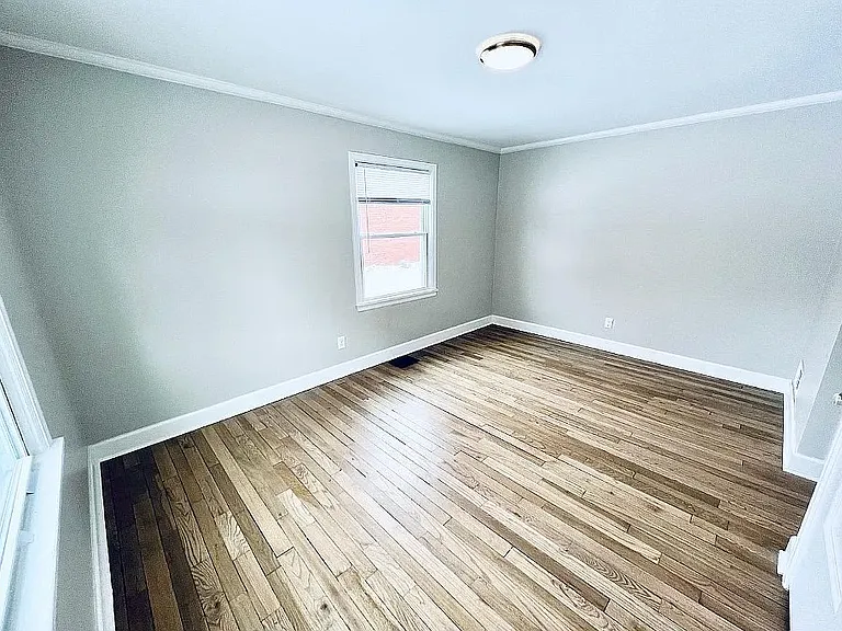1601 Waltham Rd — Photo 8