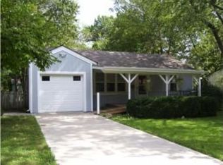 405 SW Mission Rd, Lees Summit, MO 64063