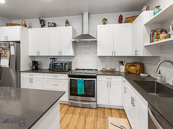 4th image of 2222A Willow Dr Unit 21