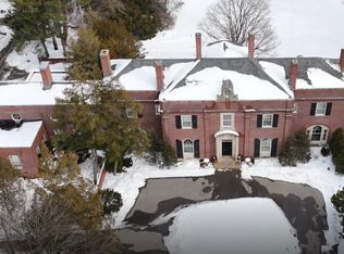 250 Plymouth Ave SE, Grand Rapids, MI 49506