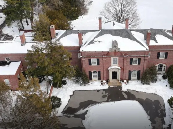 250 Plymouth Ave SE, Grand Rapids, MI 49506