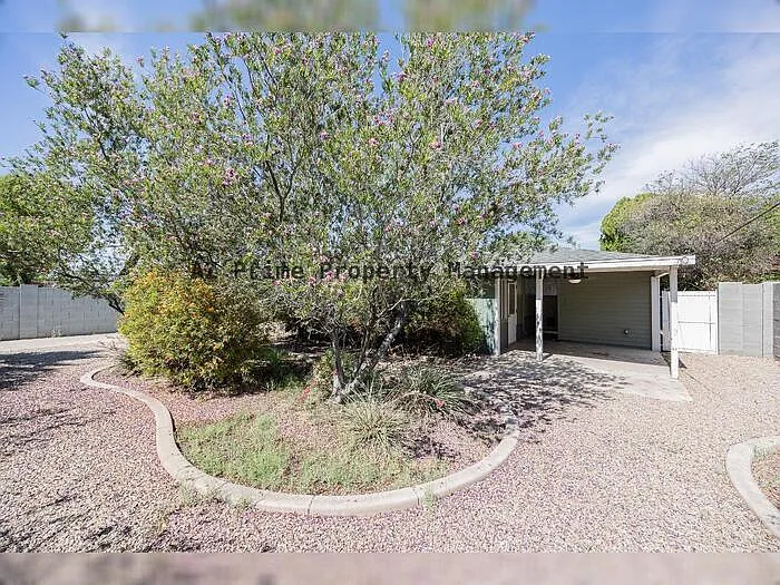 6521 N 19th Dr — Photo 28
