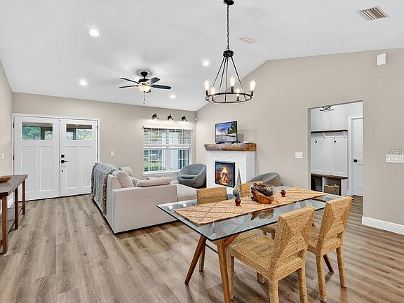 5th image of 9054 Lincoln Rd