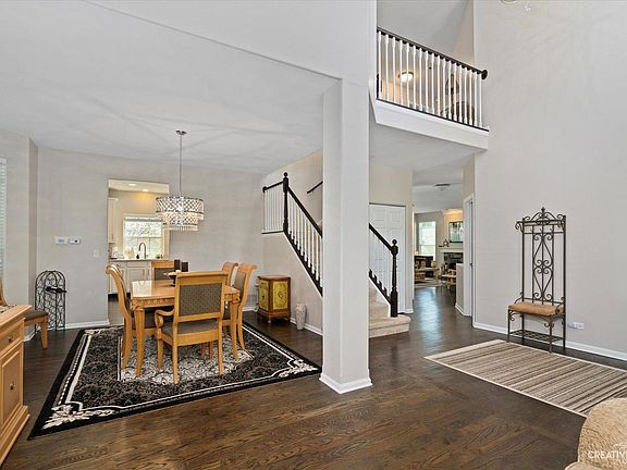 5th image of 10725 Great Plaines Dr