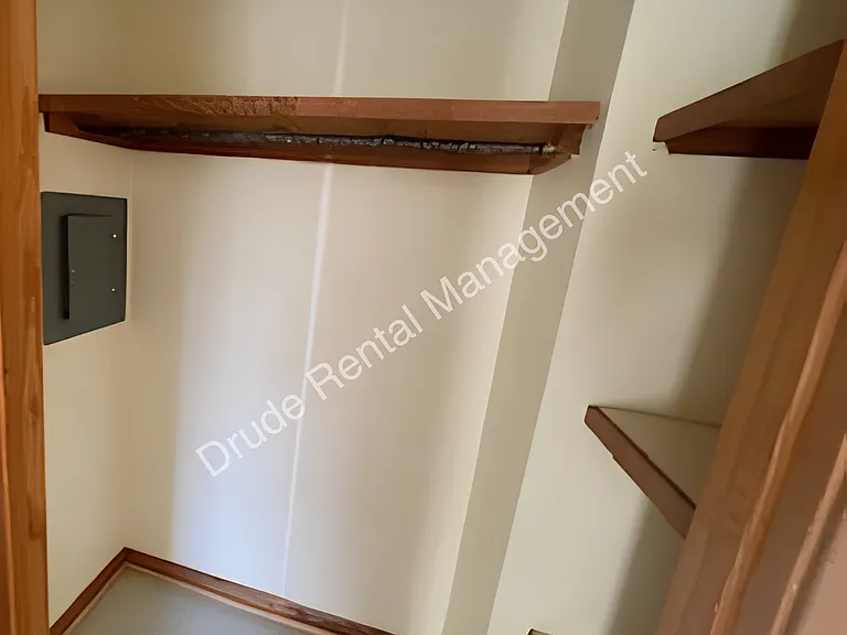 610 Old Covington Hwy — Photo 9
