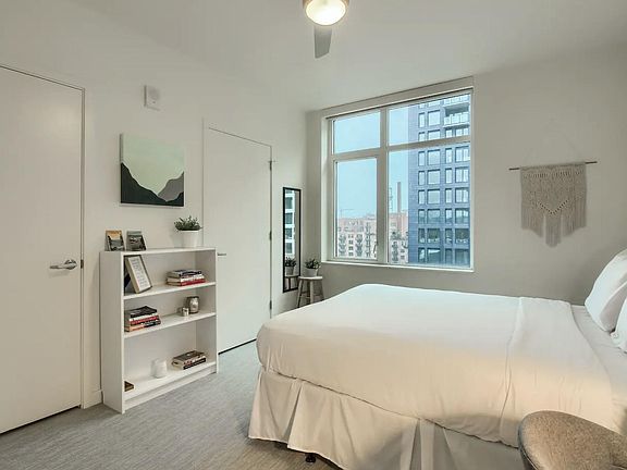 5th image of 1660 17th St #102