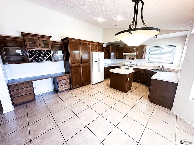 3555 W 15th Ln — Photo 11