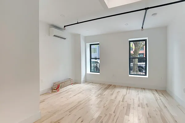 Rented by True Real Estate Group | media 2